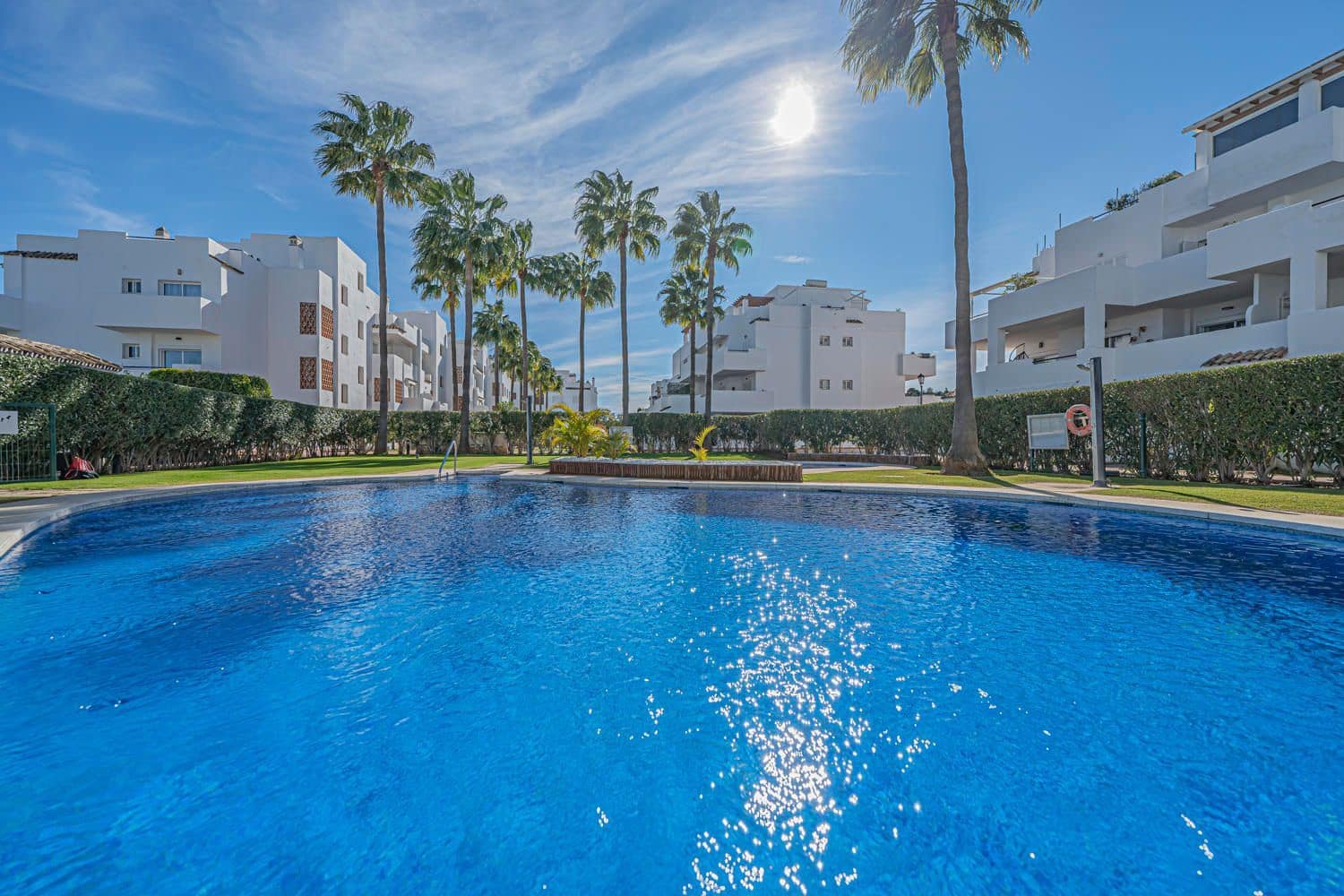 4 slaapkamer Appartement te koop in New Golden Mile met zwembad garage - € 885.000 (Ref: 9797581)