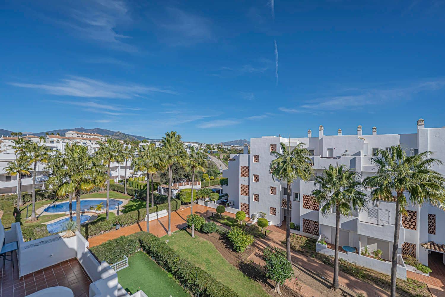 4 slaapkamer Appartement te koop in New Golden Mile met zwembad garage - € 885.000 (Ref: 9797581)