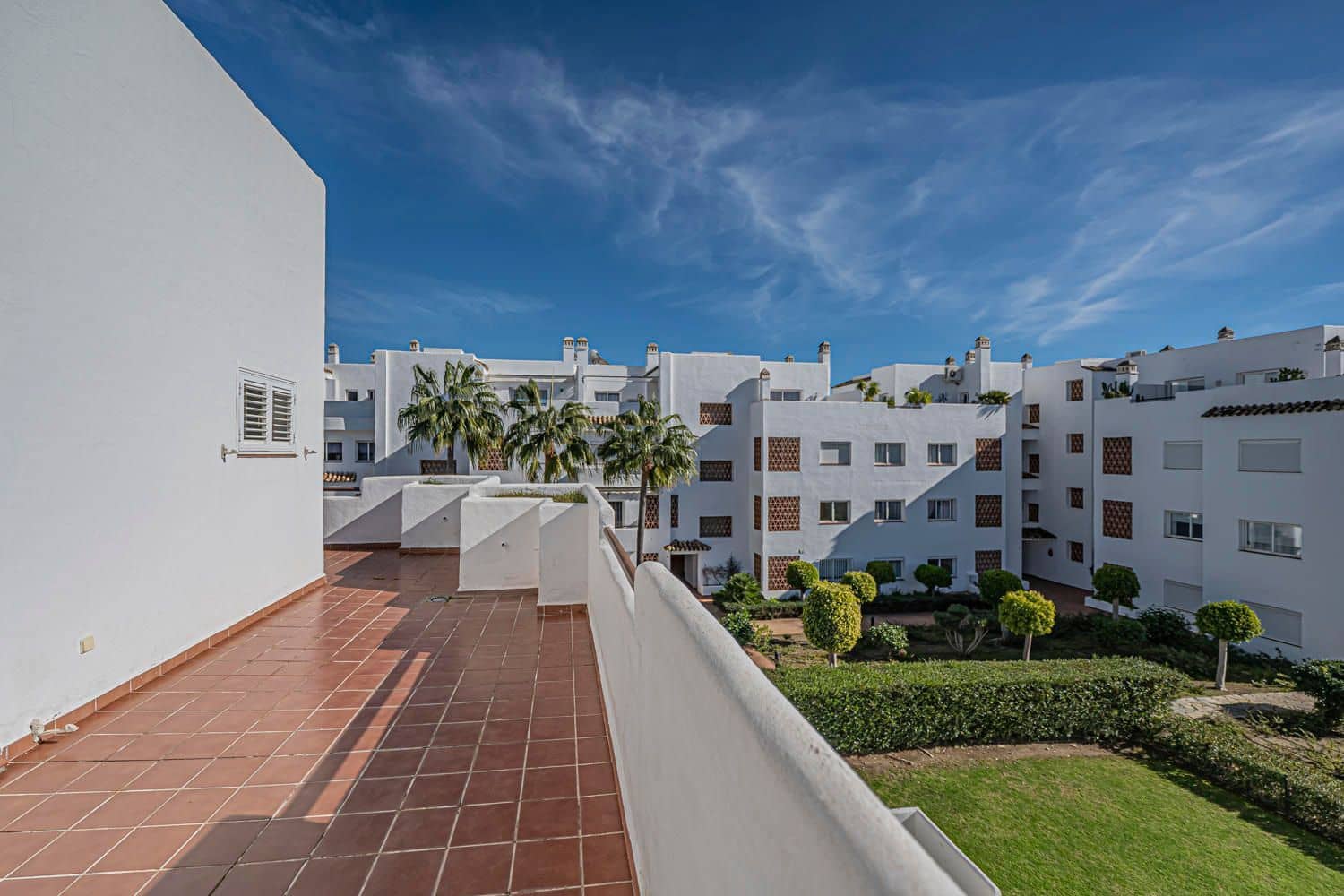 4 slaapkamer Appartement te koop in New Golden Mile met zwembad garage - € 885.000 (Ref: 9797581)