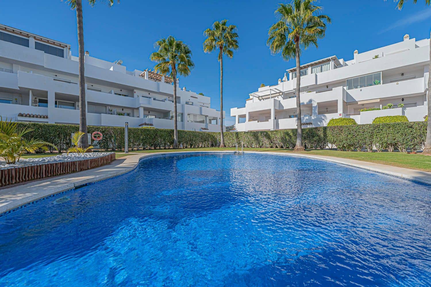 4 slaapkamer Appartement te koop in New Golden Mile met zwembad garage - € 885.000 (Ref: 9797581)