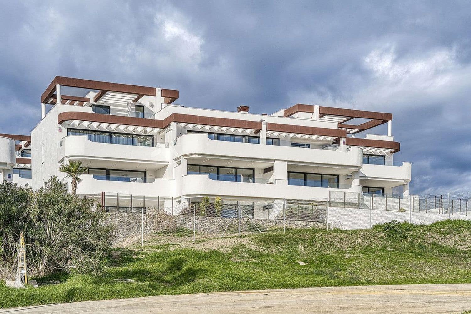 3 soverom Leilighet til salgs i Estepona med svømmebasseng garasje - € 1 150 000 (Ref: 9797582)