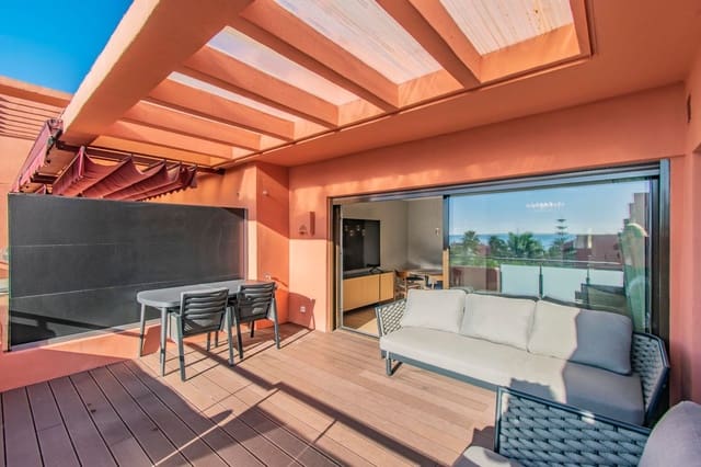 Apartamento de 3 habitaciones en Resinera-Voladilla, Estepona en venta con piscina garaje - 950.000 € (Ref: 9797583)