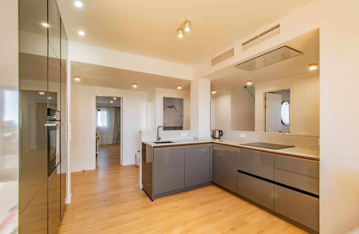 Apartamento de 3 habitaciones en Guadalmansa en venta con piscina garaje - 950.000 € (Ref: 9797583)