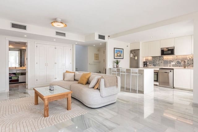 2 Zimmer Apartment zu verkaufen in La Dama de Noche - La Alzambra, Marbella mit Pool Garage - 499.000 € (Ref: 9797584)