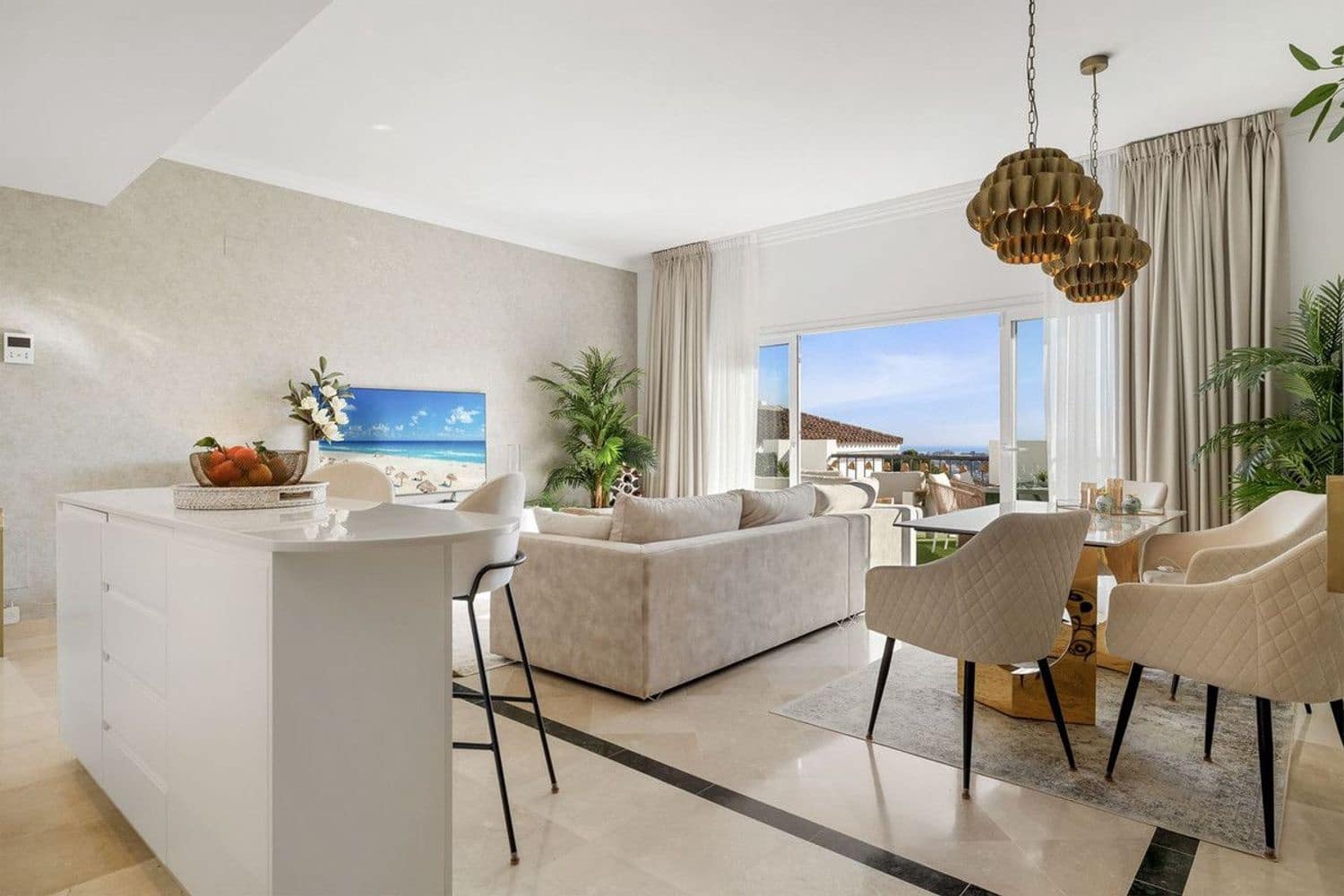 3 sypialnia Apartament na sprzedaż w Benahavis z basenem garażem - 695 000 € (Ref: 9797585)