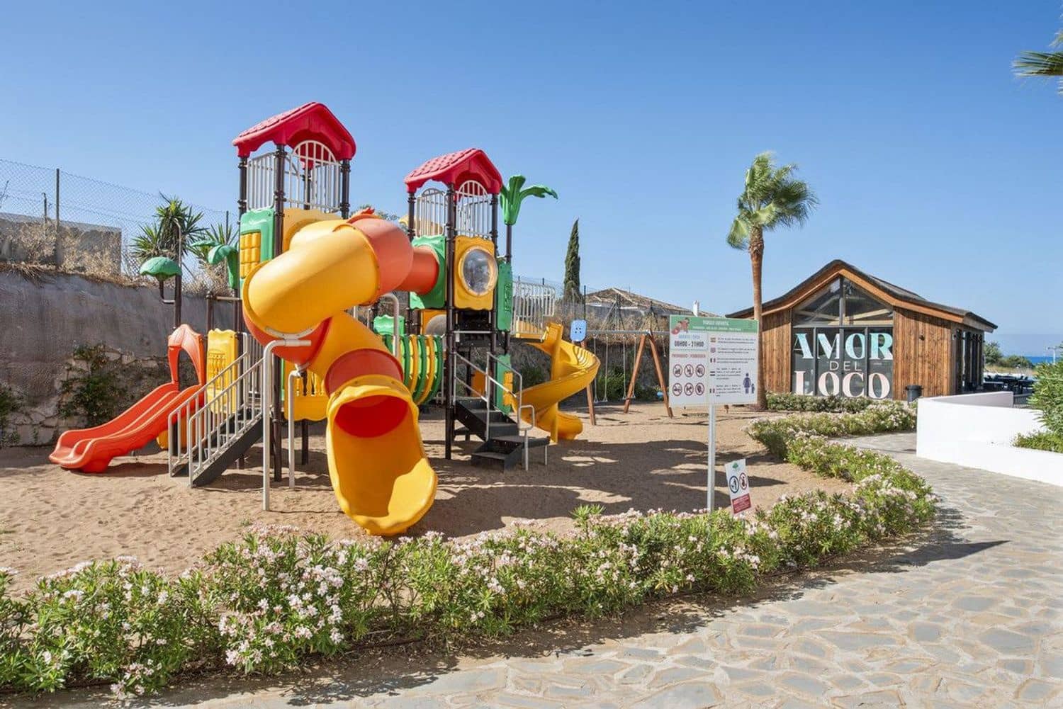 3 sypialnia Apartament na sprzedaż w Benahavis z basenem garażem - 695 000 € (Ref: 9797585)