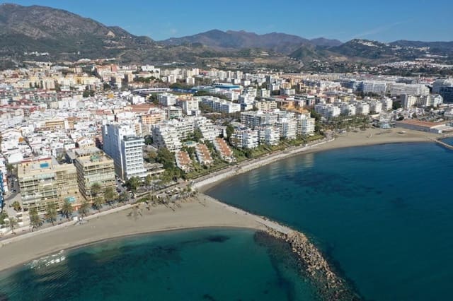 4 camera da letto Appartamento in vendita in Playa Bajadilla - Puertos, Marbella con garage - 1.345.000 € (Rif: 9797588)