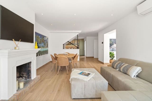 4 soveværelse Byhus til salg i Nueva Alcántara, Marbella med garage - € 1.155.000 (Ref: 9797593)