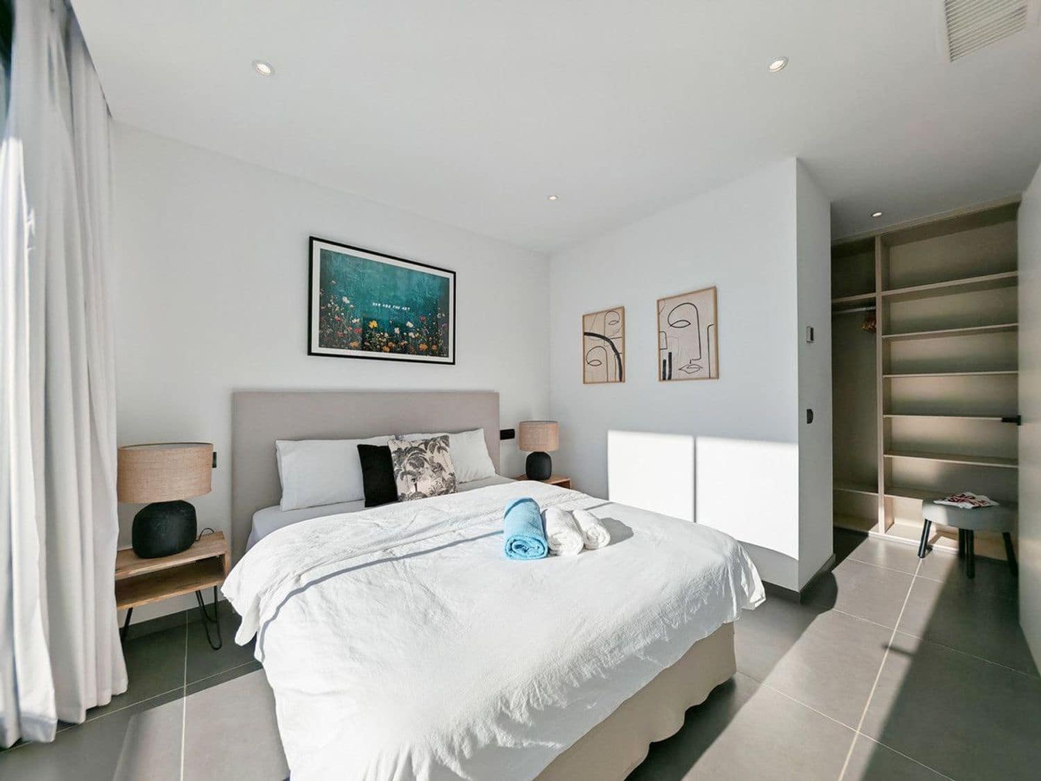 4 slaapkamer Villa te koop in Estepona met zwembad garage - € 1.300.000 (Ref: 9797594)