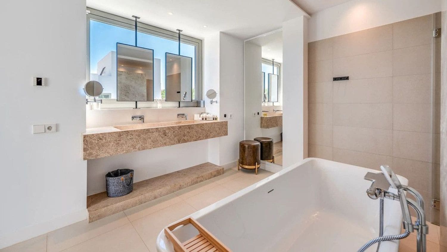 5 soverom Villa til salgs i Bel-Air med svømmebasseng garasje - € 2 595 000 (Ref: 9797595)