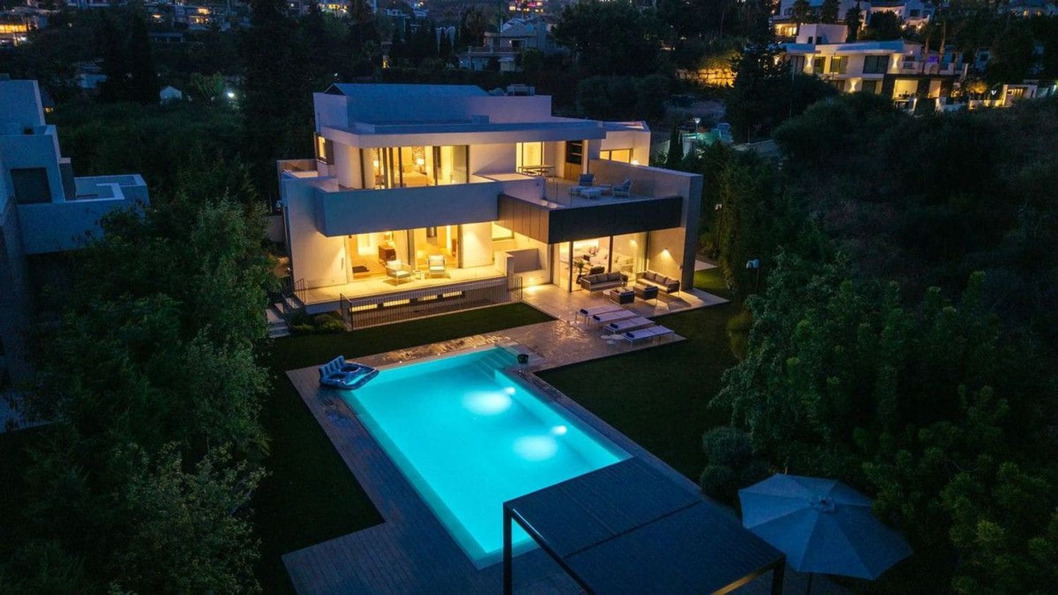 5 soverom Villa til salgs i Bel-Air med svømmebasseng garasje - € 2 595 000 (Ref: 9797595)