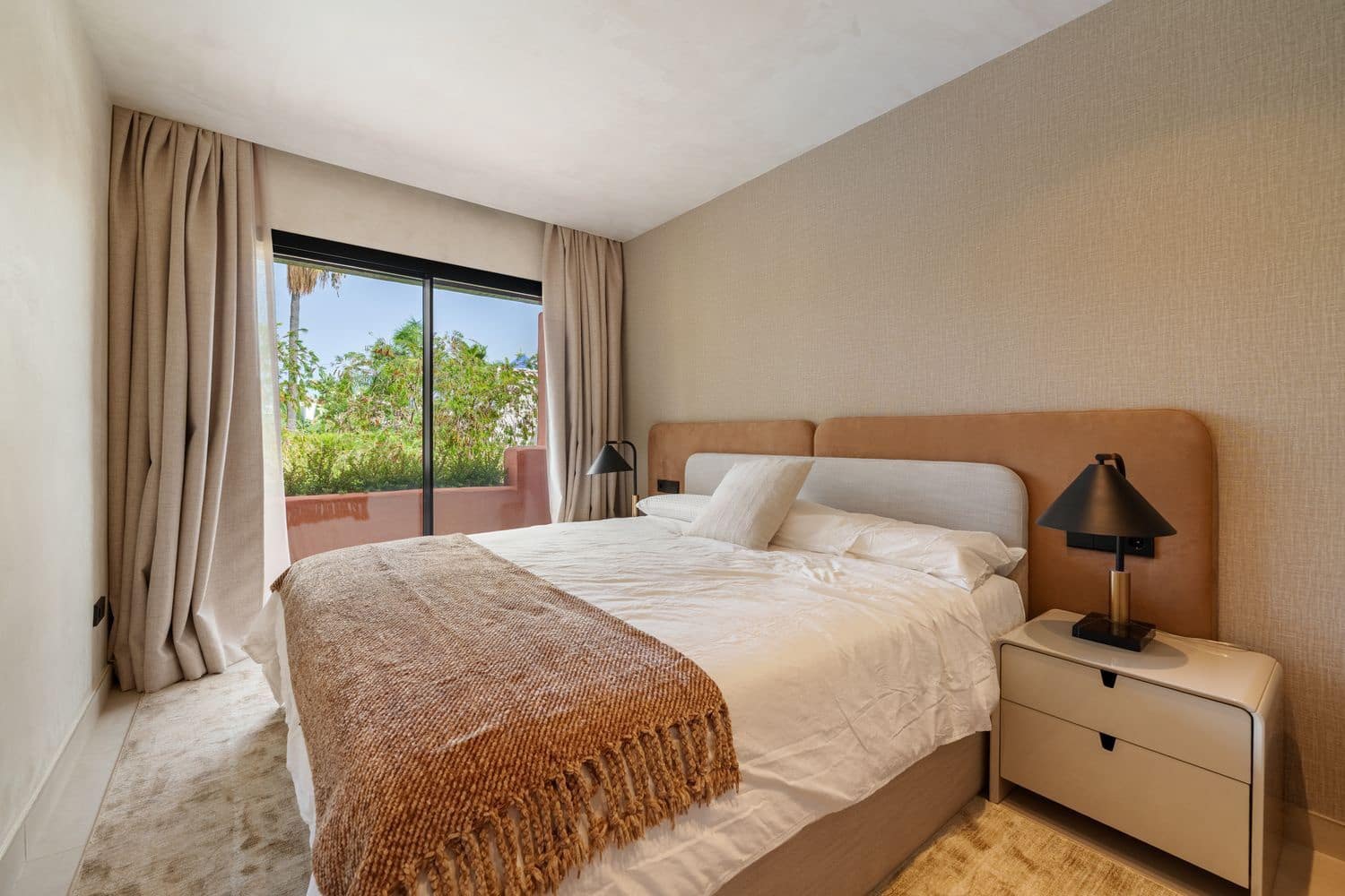 4 soverom Hus til salgs i Marbella med svømmebasseng garasje - € 2 150 000 (Ref: 9797596)