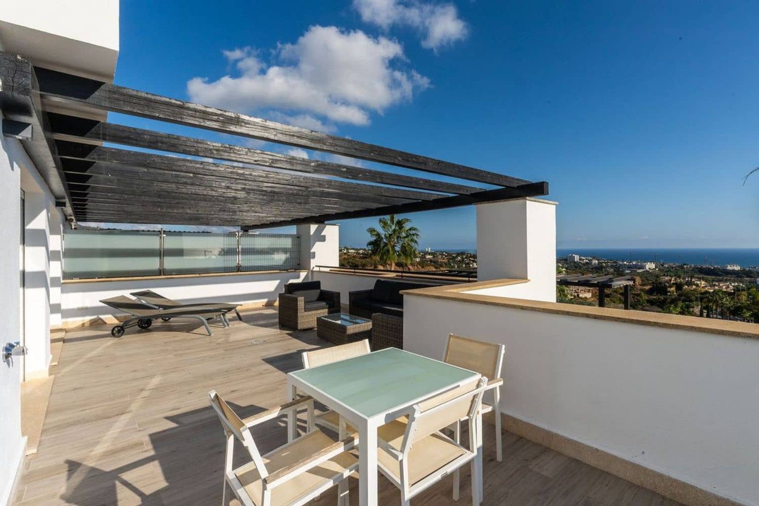 3 soverom Leilighet til salgs i Marbella med svømmebasseng garasje - € 795 000 (Ref: 9797598)