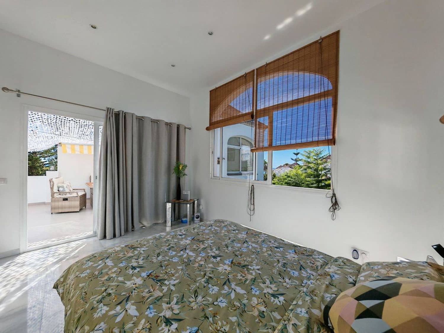 3 quarto Apartamento para venda em Costabella com piscina garagem - 475 000 € (Ref: 9797600)