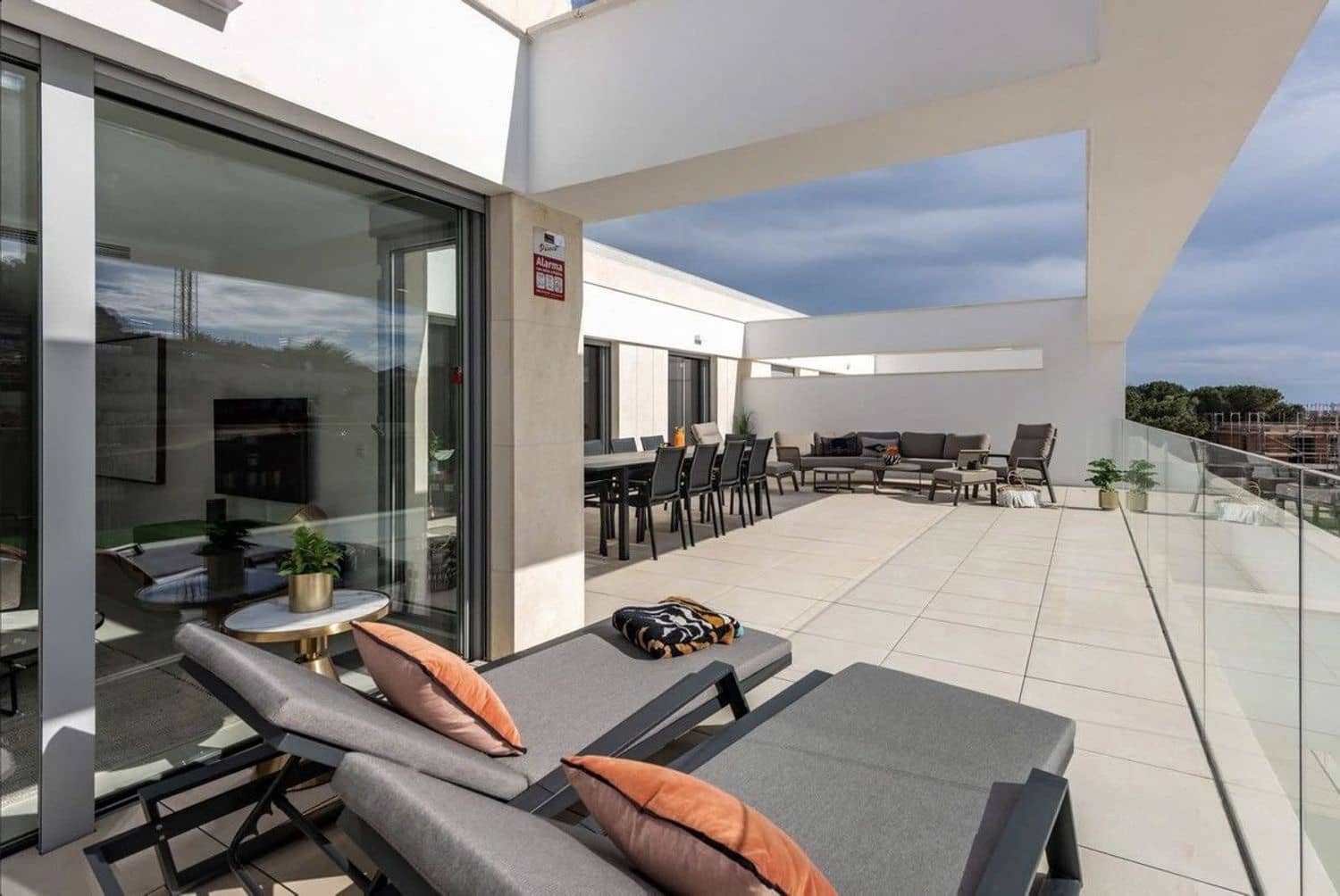 Apartamento de 3 habitaciones en Marbella en venta con piscina garaje - 1.150.000 € (Ref: 9797601)