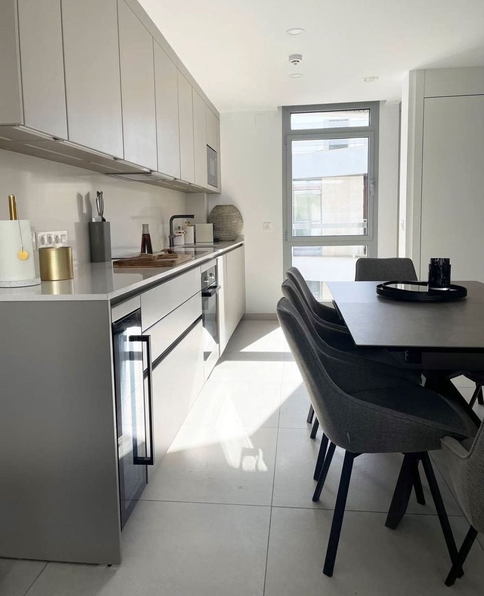 Apartamento de 3 habitaciones en Marbella en venta con piscina garaje - 1.150.000 € (Ref: 9797601)