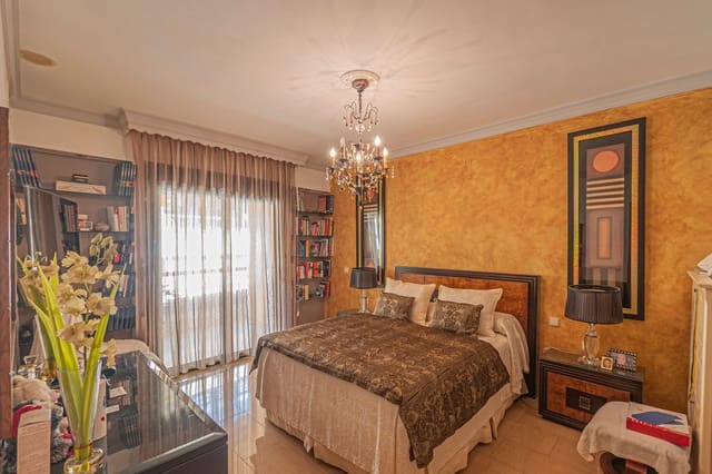 3 slaapkamer Appartement te koop in San Pedro de Alcántara Pueblo, Marbella met zwembad garage - € 485.000 (Ref: 9797602)