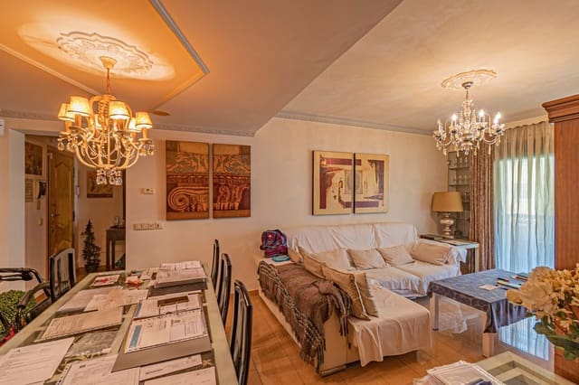 3 slaapkamer Appartement te koop in San Pedro de Alcántara Pueblo, Marbella met zwembad garage - € 485.000 (Ref: 9797602)