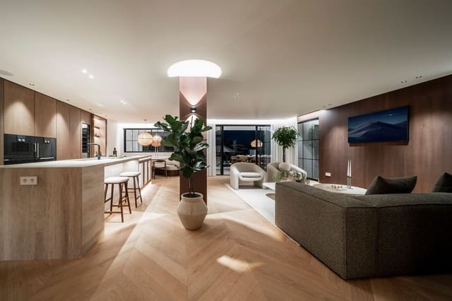 5 soveværelse Villa til salg i Los Naranjos, Marbella med swimmingpool garage - € 5.300.000 (Ref: 9797604)