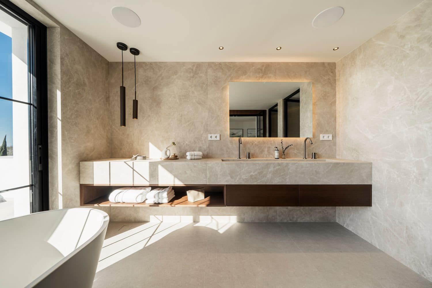 5 soveværelse Villa til salg i Nueva Andalucia med swimmingpool garage - € 5.300.000 (Ref: 9797604)