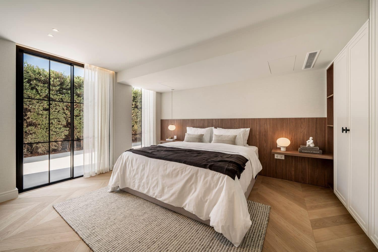 5 soveværelse Villa til salg i Nueva Andalucia med swimmingpool garage - € 5.300.000 (Ref: 9797604)