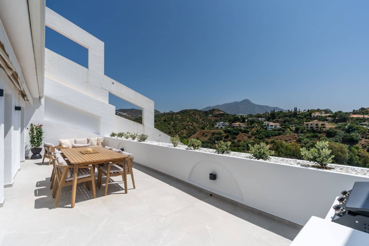 3 chambre Appartement à vendre à La Quinta avec piscine garage - 899 000 € (Ref: 9797607)