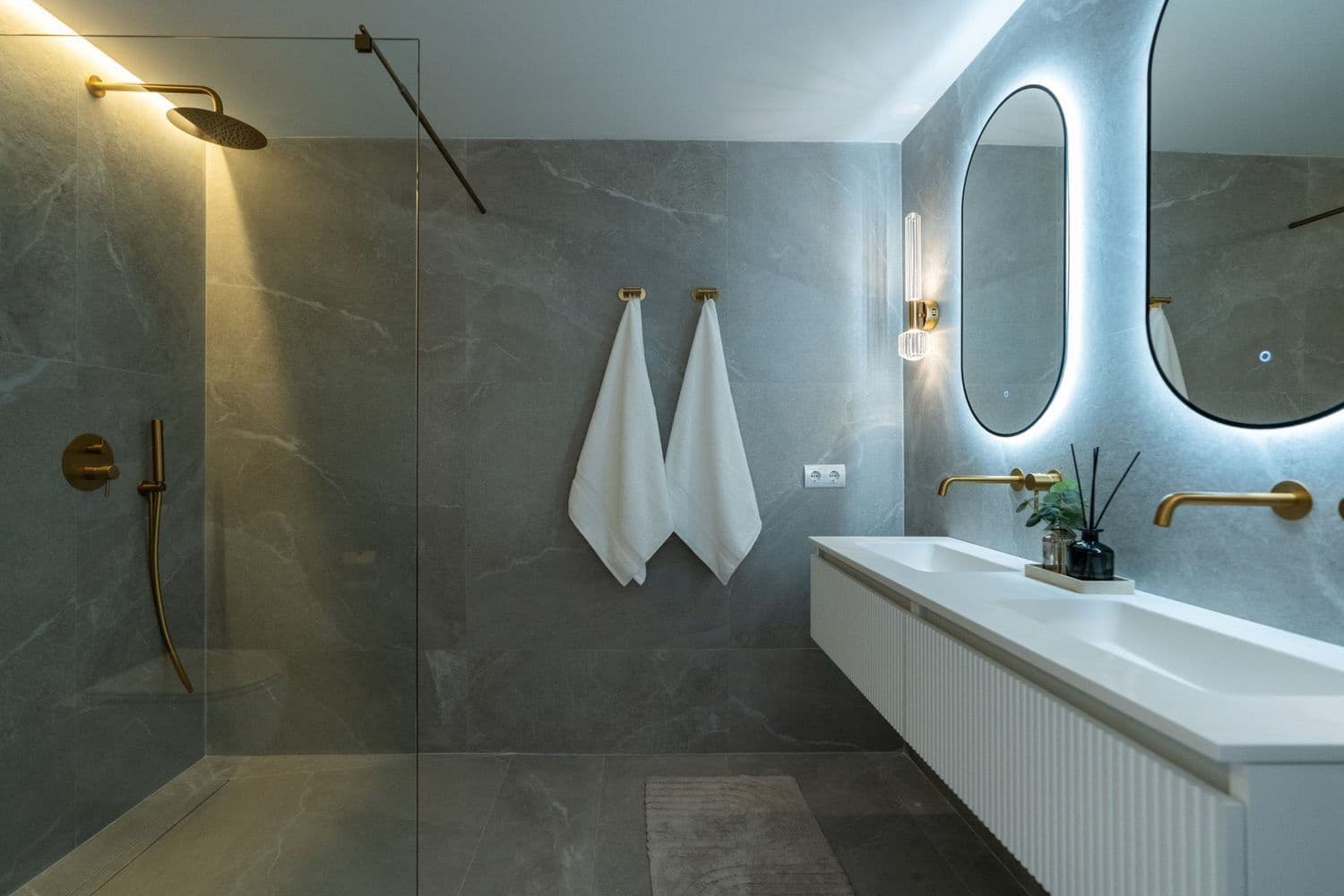 3 chambre Appartement à vendre à La Quinta avec piscine garage - 899 000 € (Ref: 9797607)