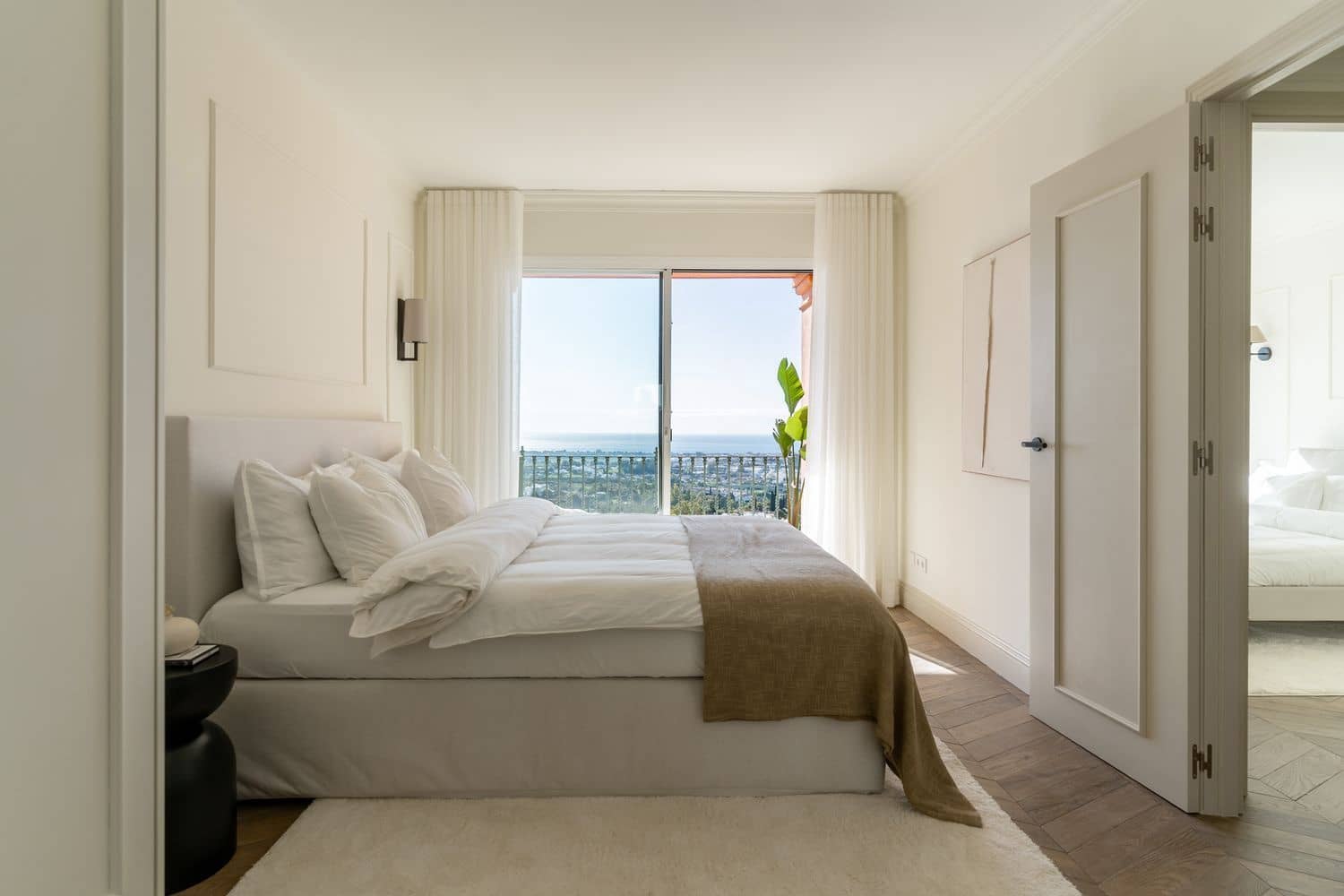 Casa de 4 habitaciones en La Quinta en venta con piscina garaje - 1.295.000 € (Ref: 9797608)