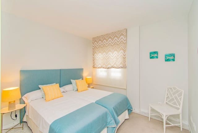 3 quarto Apartamento para venda em Puerto Banus, Marbella com piscina garagem - 1 500 000 € (Ref: 9797610)