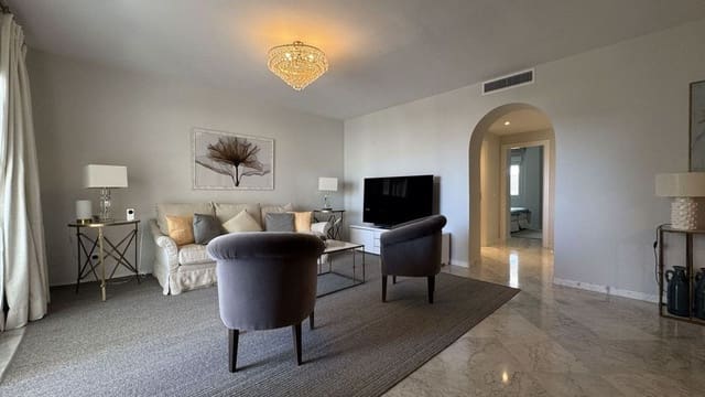 3 quarto Apartamento para venda em Puerto Banus, Marbella com piscina garagem - 1 500 000 € (Ref: 9797610)