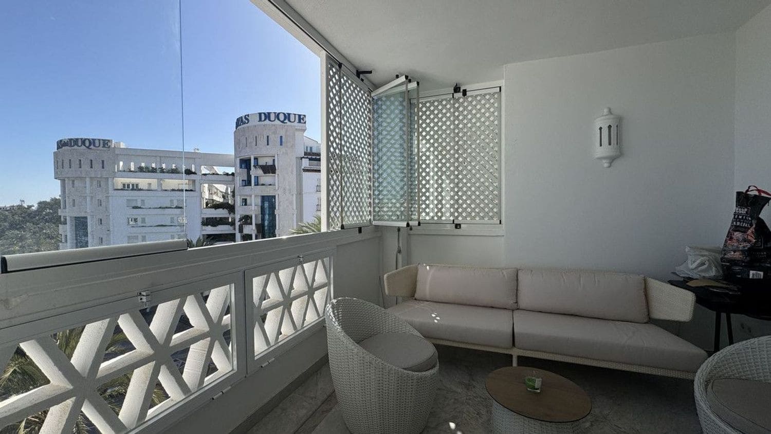 3 quarto Apartamento para venda em Puerto Banus com piscina garagem - 1 500 000 € (Ref: 9797610)