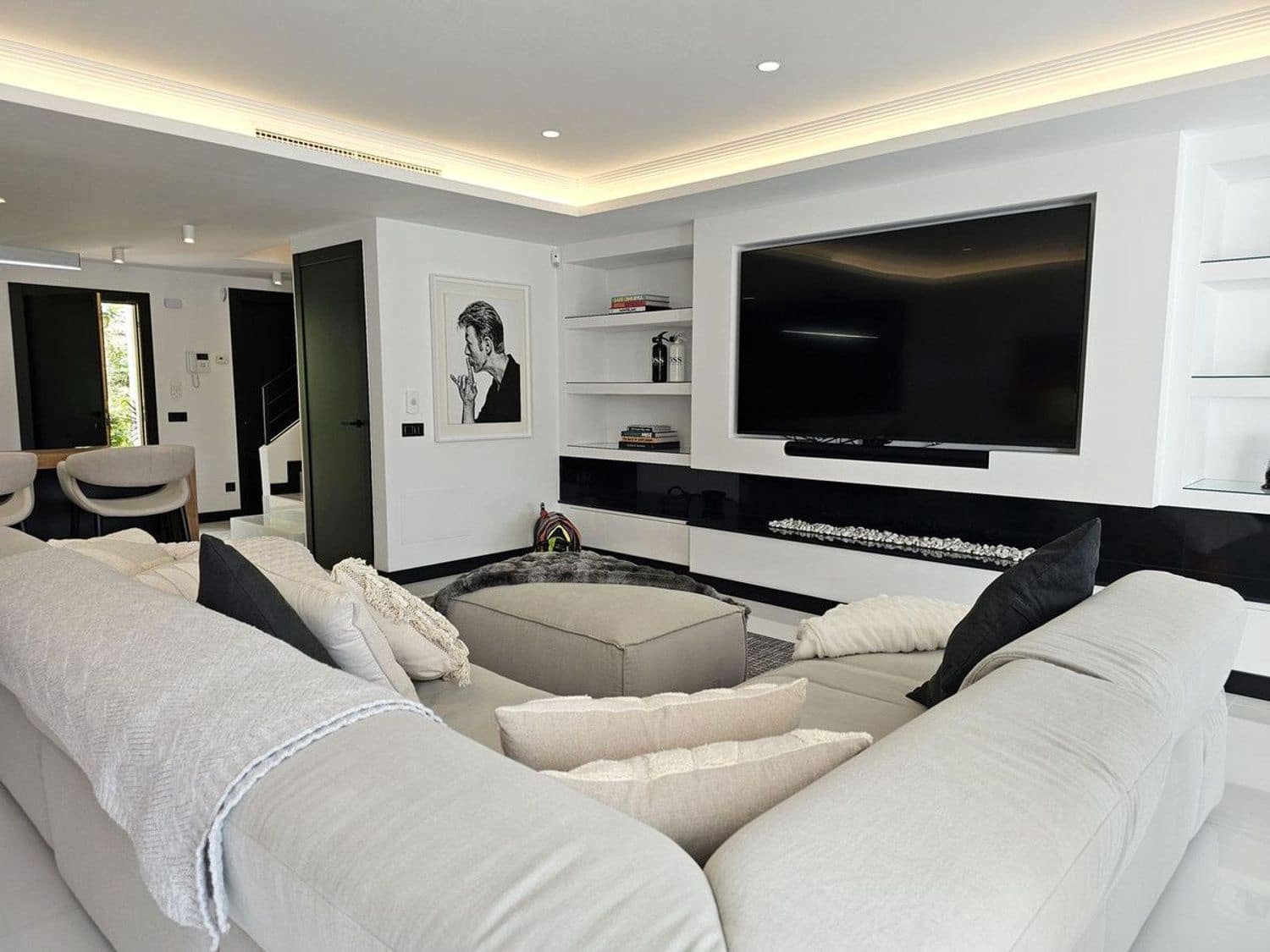 3 bedroom Townhouse for sale in Benahavis with pool garage - € 895,000 (Ref: 9798538)