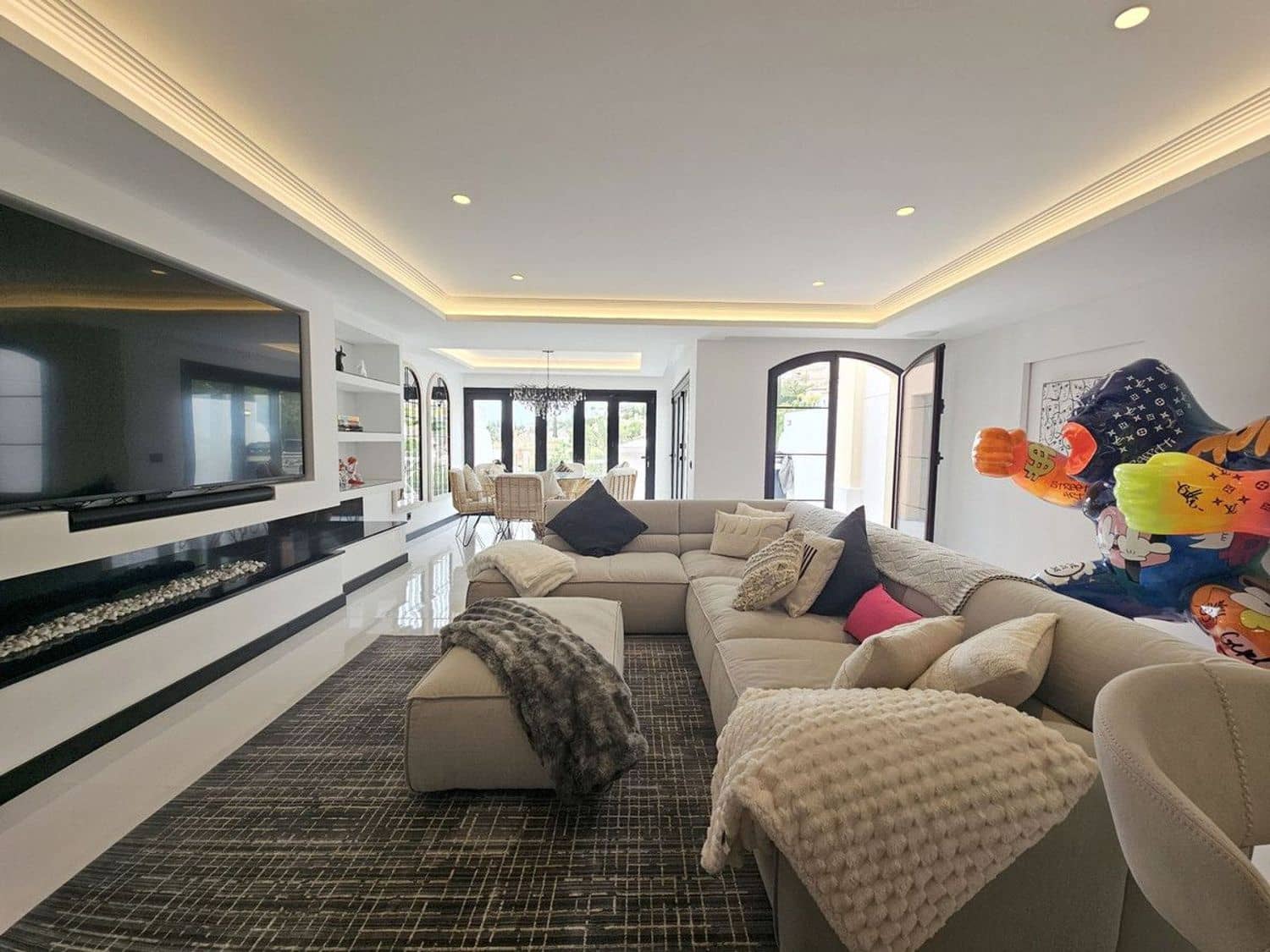 3 bedroom Townhouse for sale in Benahavis with pool garage - € 895,000 (Ref: 9798538)