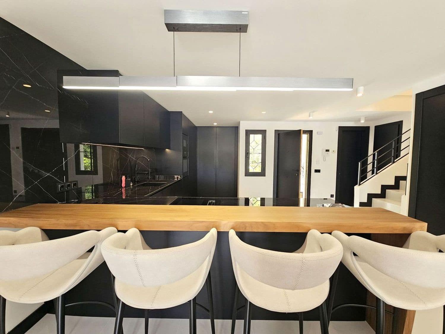 3 bedroom Townhouse for sale in Benahavis with pool garage - € 895,000 (Ref: 9798538)