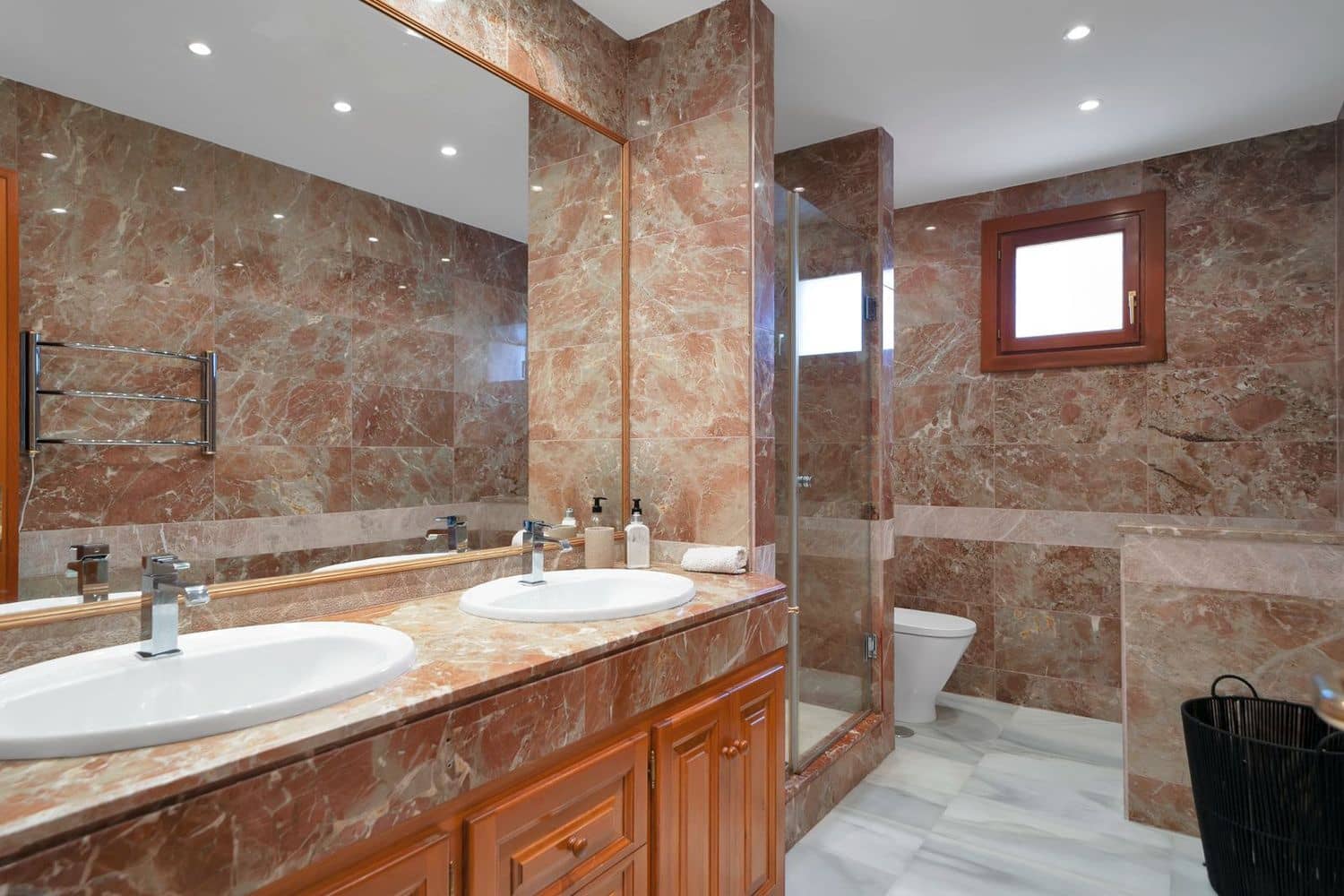 2 camera da letto Appartamento in vendita in Nueva Andalucia con piscina garage - 890.000 € (Rif: 9800308)