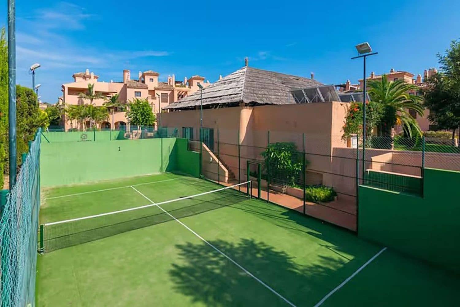 3 quarto Apartamento para venda em New Golden Mile com piscina garagem - 649 000 € (Ref: 9800309)