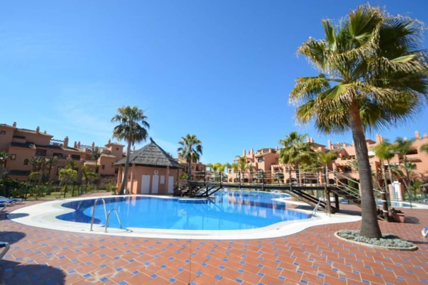 3 quarto Apartamento para venda em New Golden Mile com piscina garagem - 649 000 € (Ref: 9800309)