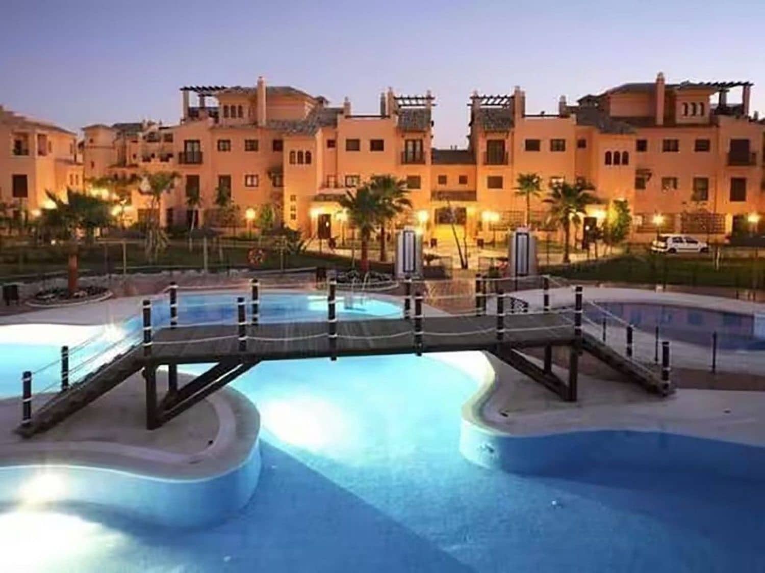 3 quarto Apartamento para venda em New Golden Mile com piscina garagem - 649 000 € (Ref: 9800309)