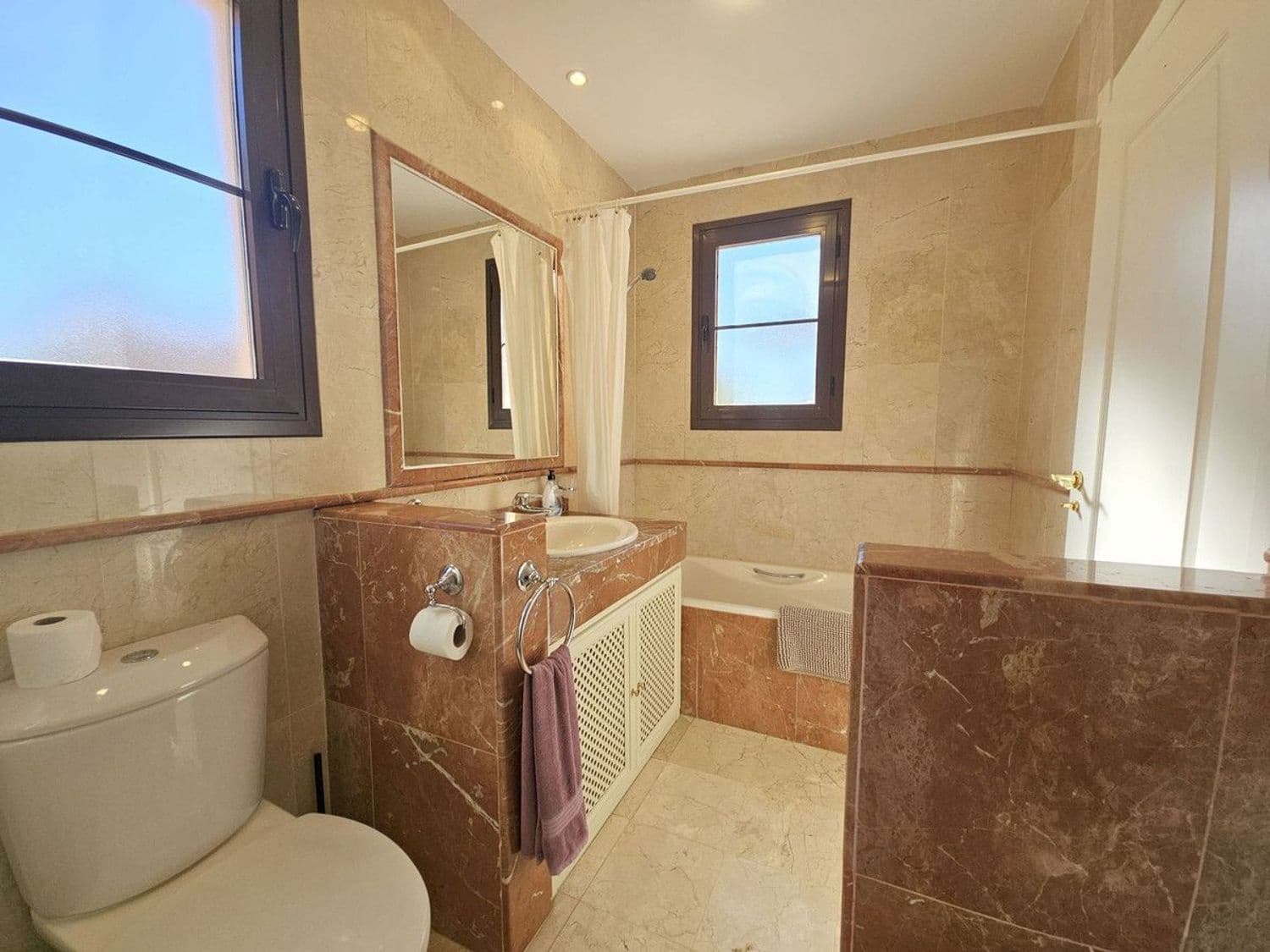 3 quarto Apartamento para venda em New Golden Mile com piscina garagem - 649 000 € (Ref: 9800309)