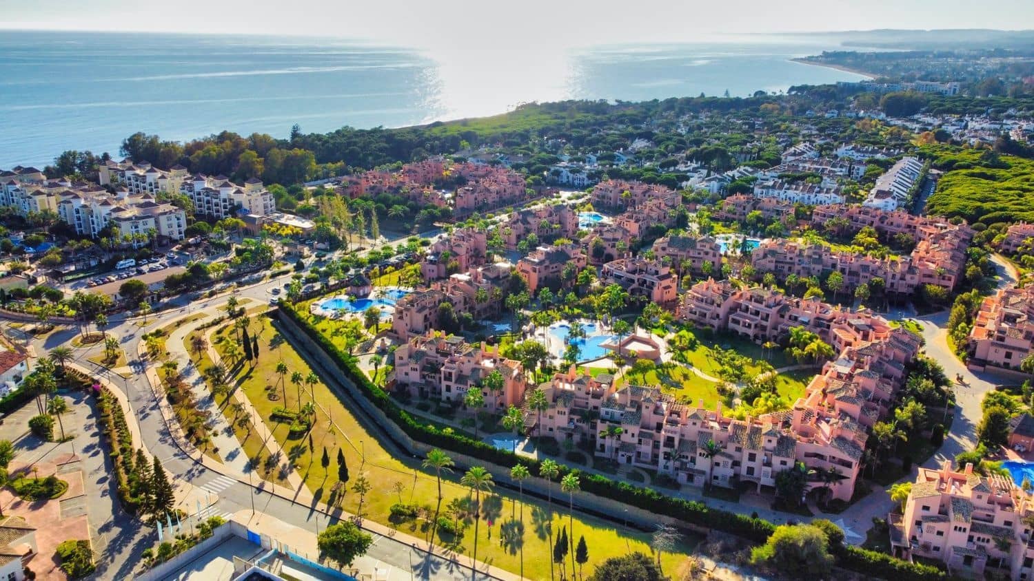 3 quarto Apartamento para venda em New Golden Mile com piscina garagem - 649 000 € (Ref: 9800309)