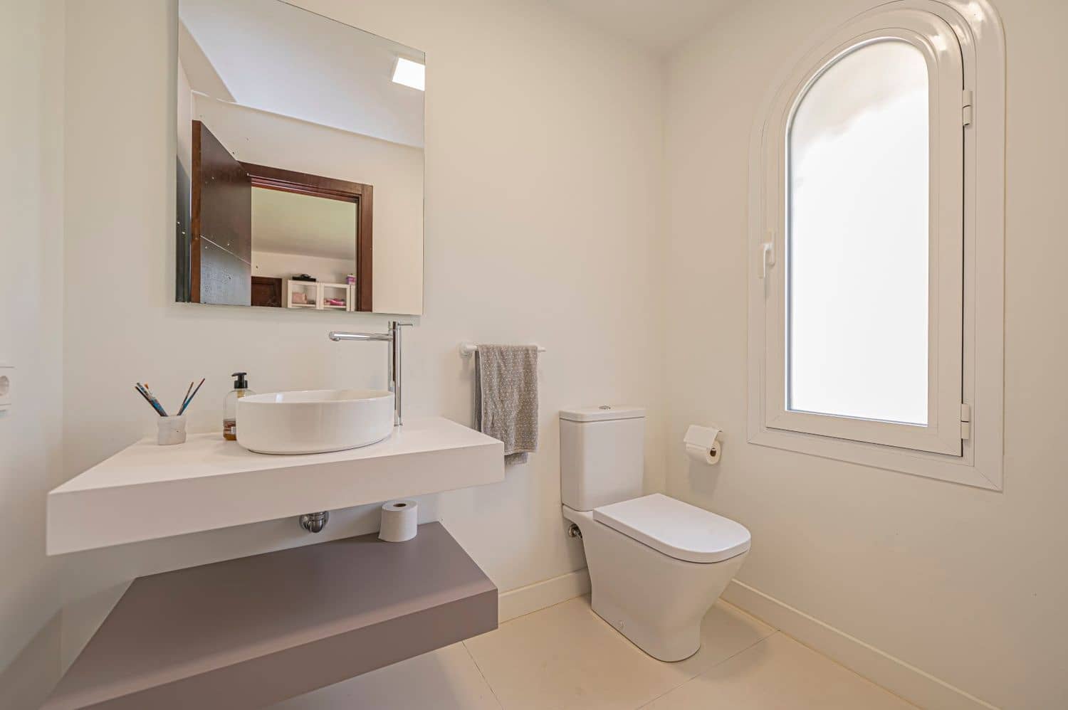 4 quarto Moradia para venda em Benahavis com piscina garagem - 2 480 000 € (Ref: 9800310)