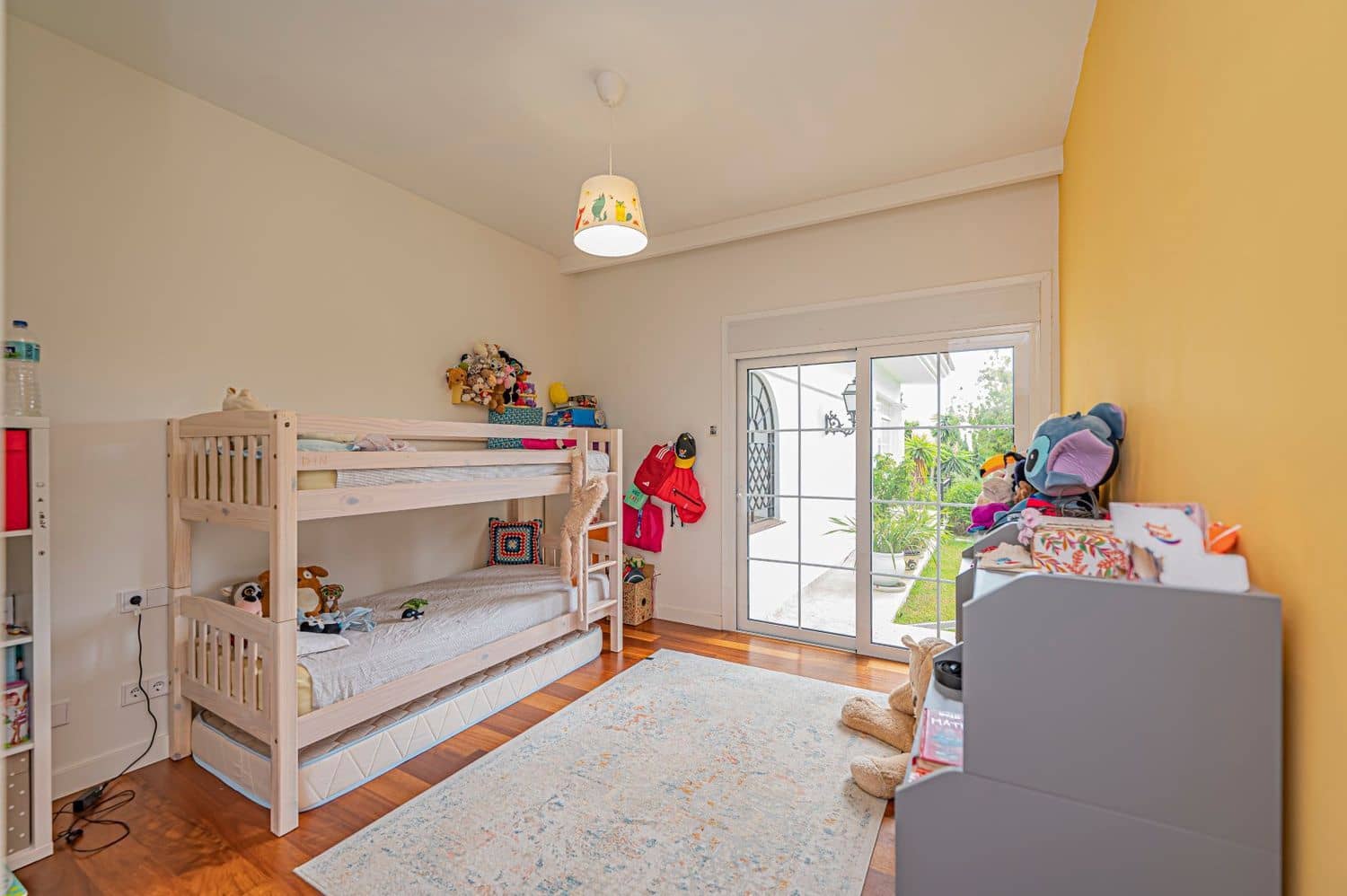 4 quarto Moradia para venda em Benahavis com piscina garagem - 2 480 000 € (Ref: 9800310)