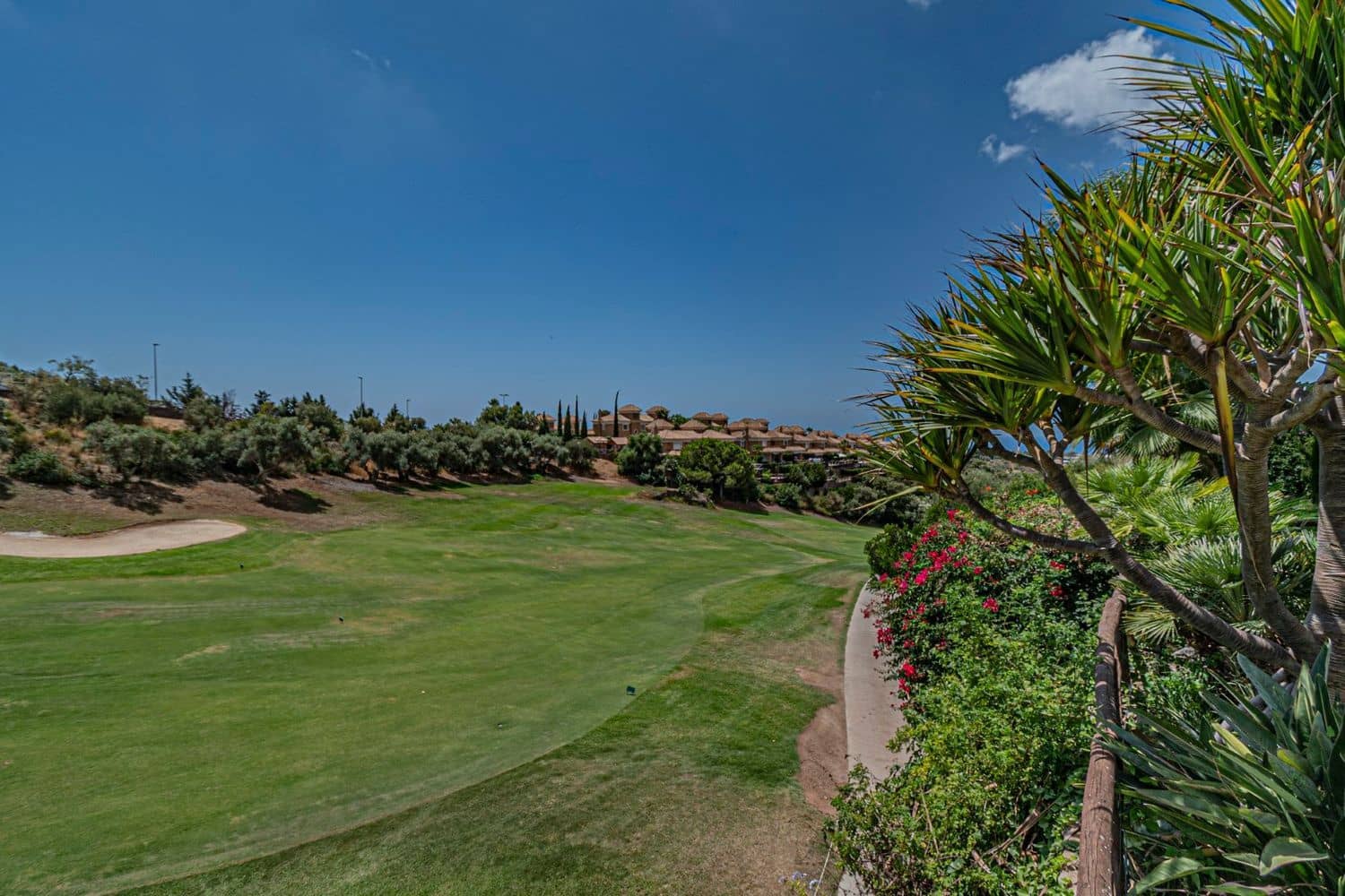 4 Zimmer Villa zu verkaufen in Marbella mit Pool Garage - 1.649.000 € (Ref: 9803872)