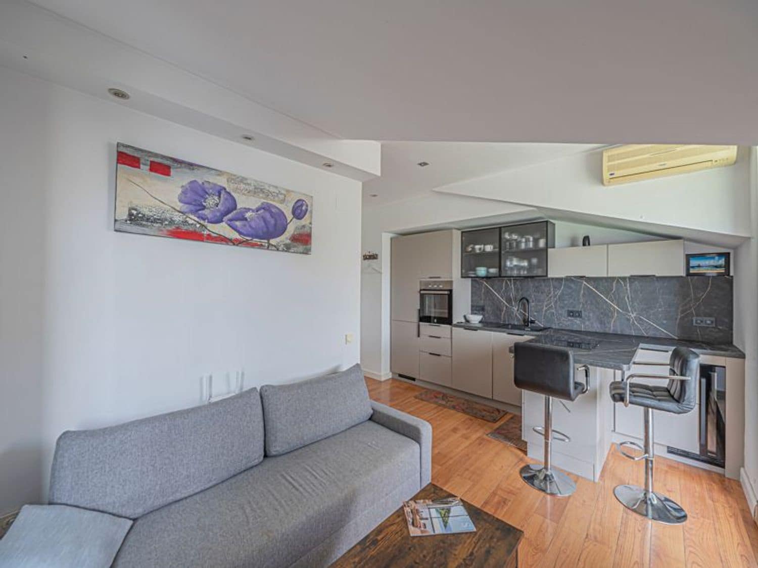 1 sypialnia Apartament na sprzedaż w Marbella z basenem garażem - 425 000 € (Ref: 9806089)