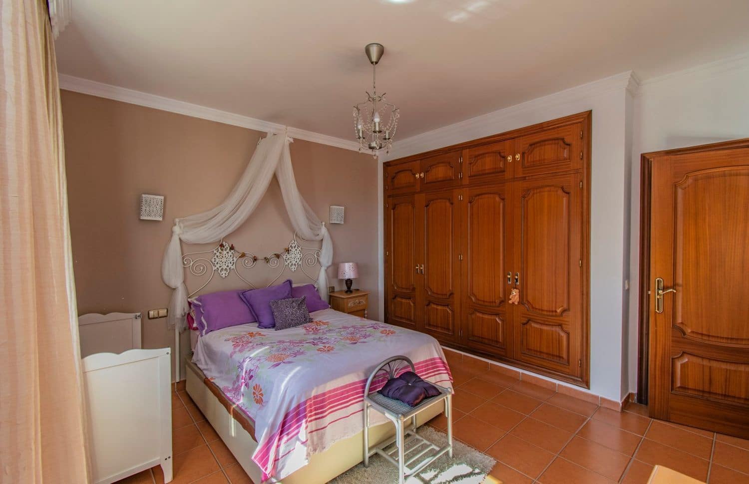 5 sypialnia Willa na sprzedaż w Marbella z basenem garażem - 2 300 000 € (Ref: 9814199)
