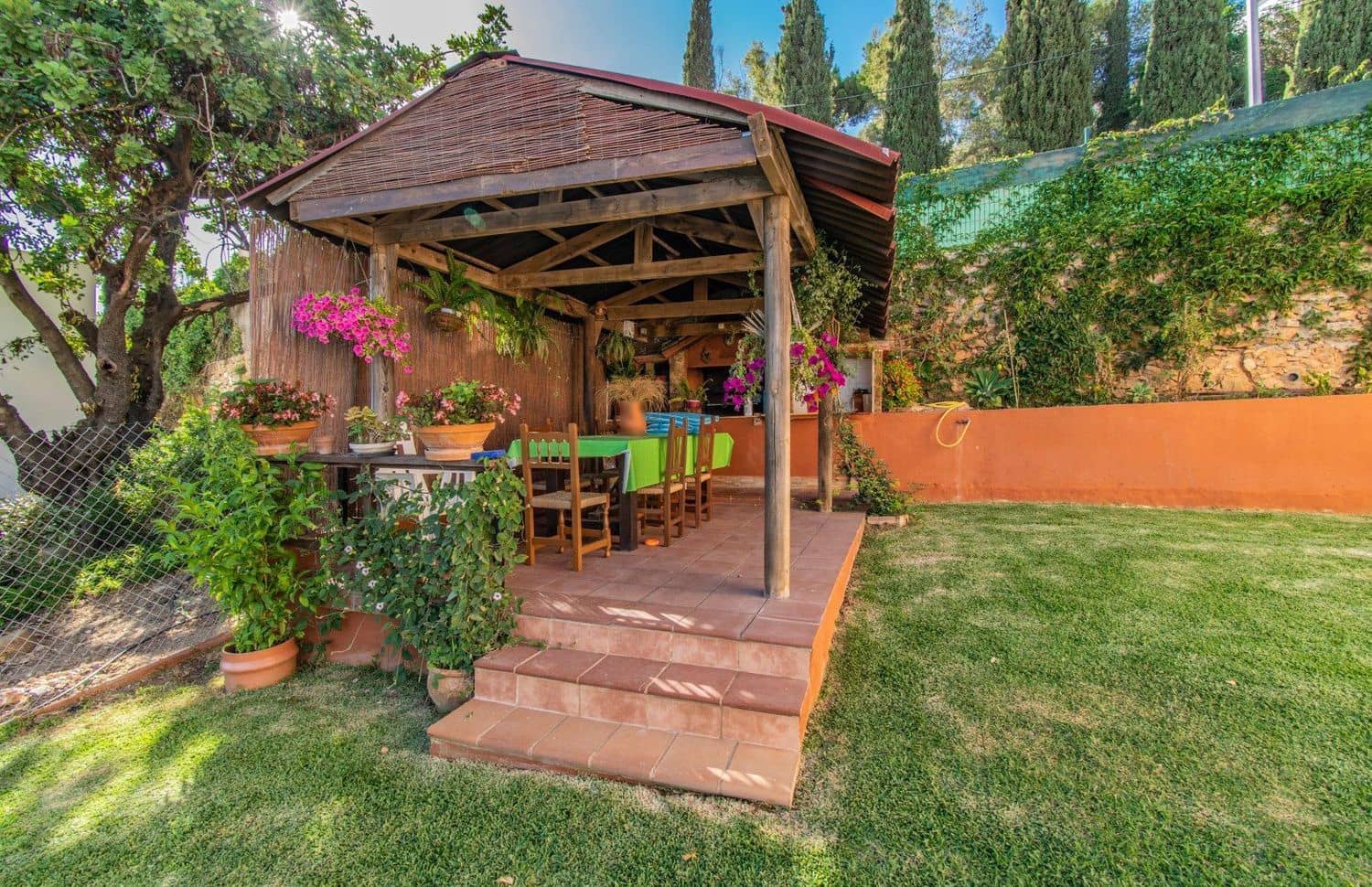 5 sypialnia Willa na sprzedaż w Marbella z basenem garażem - 2 300 000 € (Ref: 9814199)