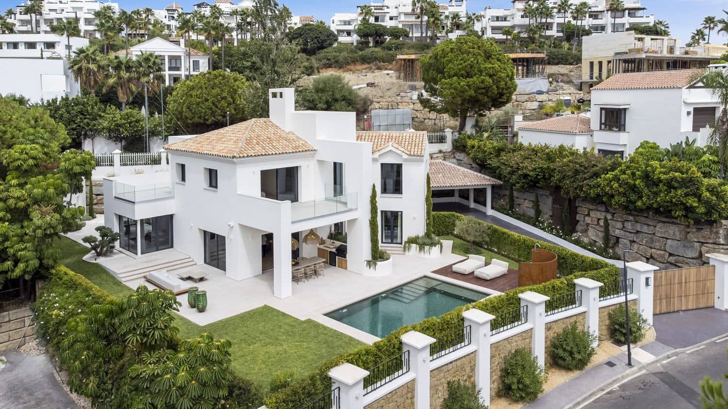 4 sovrum Villa till salu i Benahavis med pool garage - 3 450 000 € (Ref: 9815490)