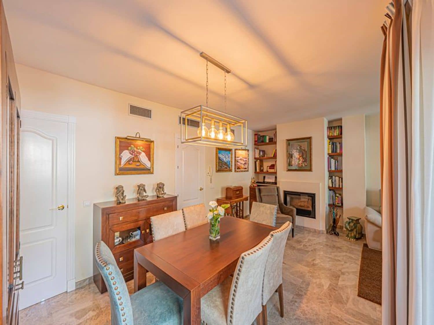 3 Zimmer Apartment zu verkaufen in Nueva Andalucia mit Pool Garage - 560.000 € (Ref: 9816820)