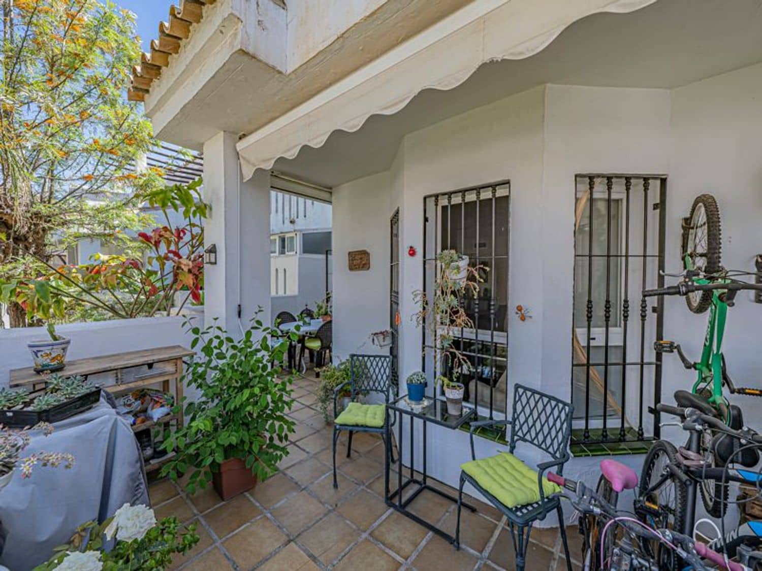 3 Zimmer Apartment zu verkaufen in Nueva Andalucia mit Pool Garage - 560.000 € (Ref: 9816820)