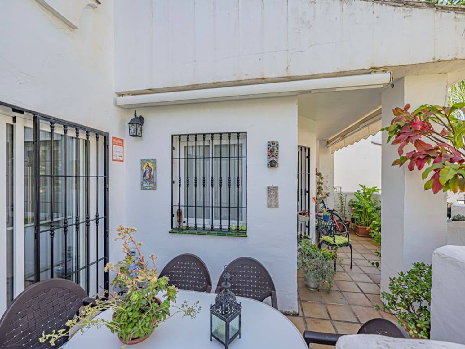 3 Zimmer Apartment zu verkaufen in Nueva Andalucia mit Pool Garage - 560.000 € (Ref: 9816820)